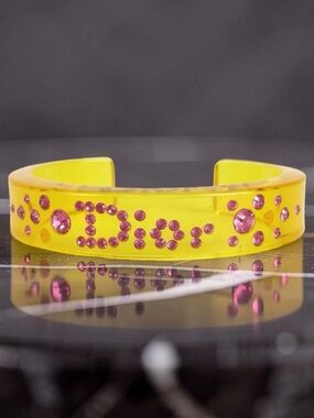 DIOR Signature Crystal Cuff Bracelet ✨🤩❤️‍🔥